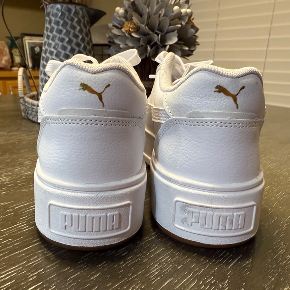 Puma White Women's Sneakers - Picture 7 of 7